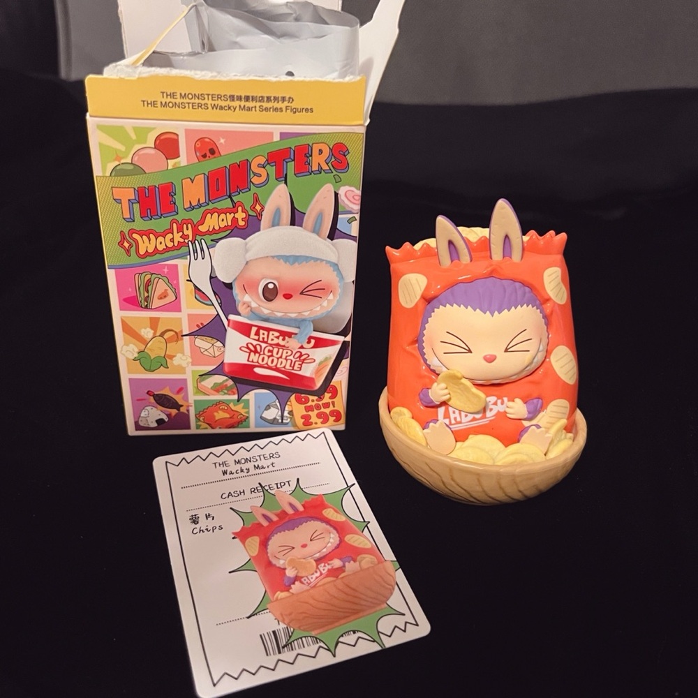 Wacky Mart The Monsters Pop Mart Confirmed Chips Figurine Labubu - Picture 4 of 9